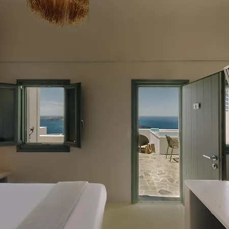 Agave Santorini Design Boutique Aparthotel 4*