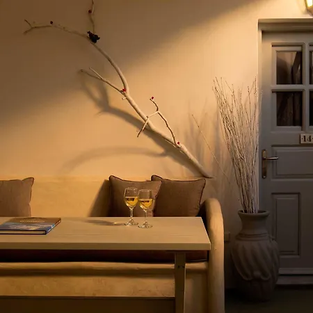 Agave Santorini Design Boutique ホテル 4*